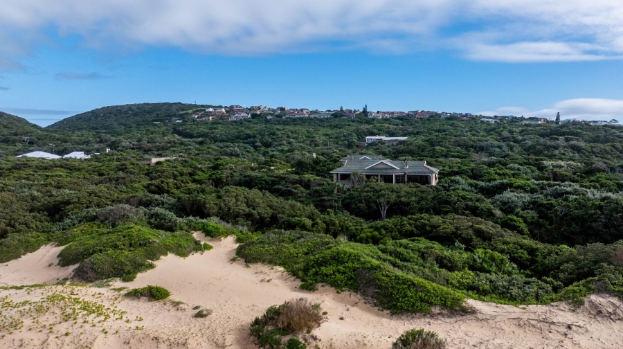 4 Bedroom Property for Sale in West Beach Eastern Cape